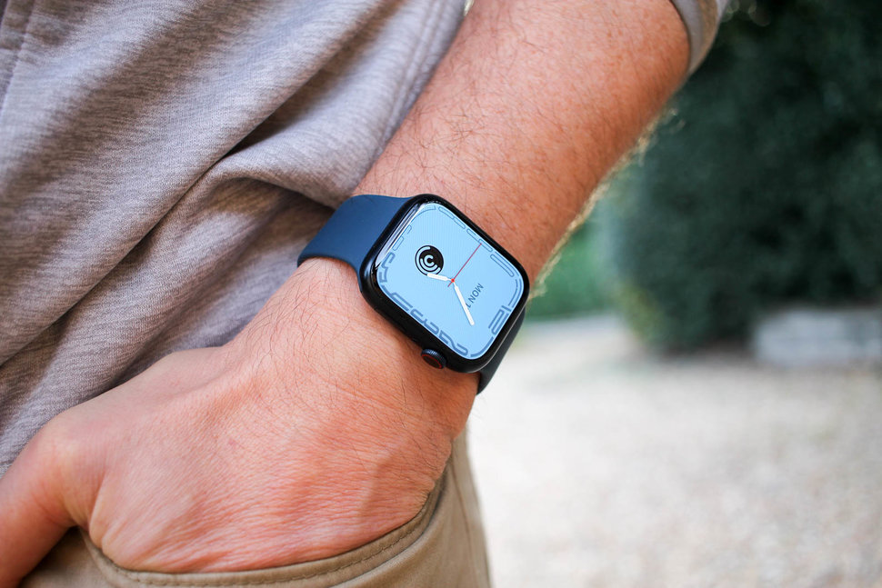 Does apple watch online work with android phones