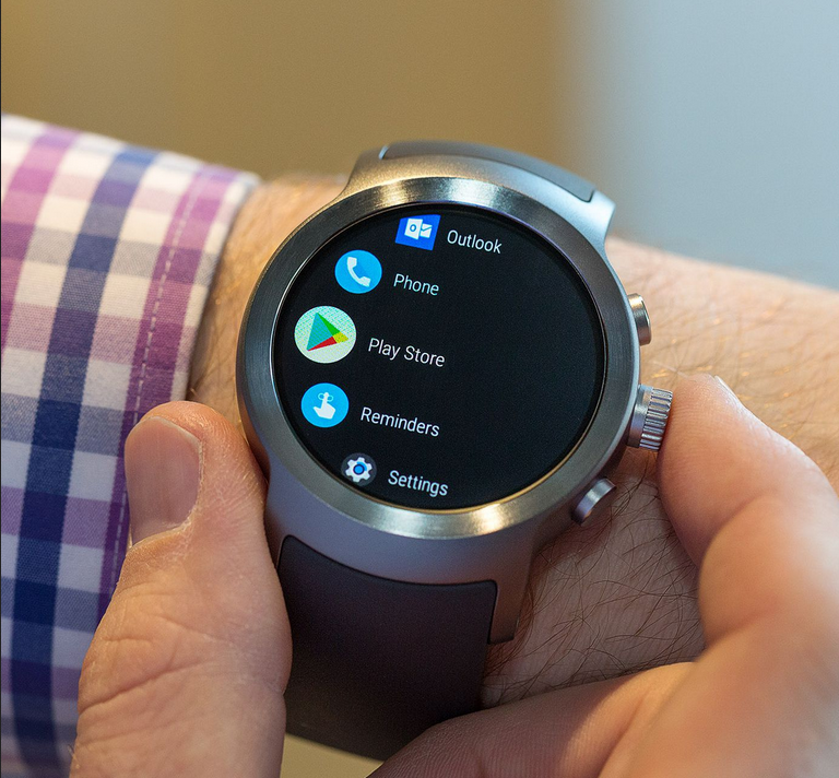 Android Wear main features.